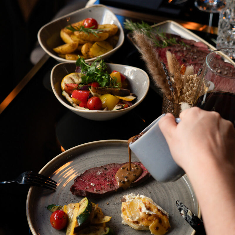 Koko & Lores | Family Dinner